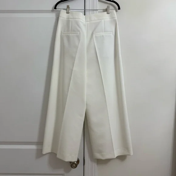 Elegant White Women's Vest & Pant Set - Picture 9 of 11